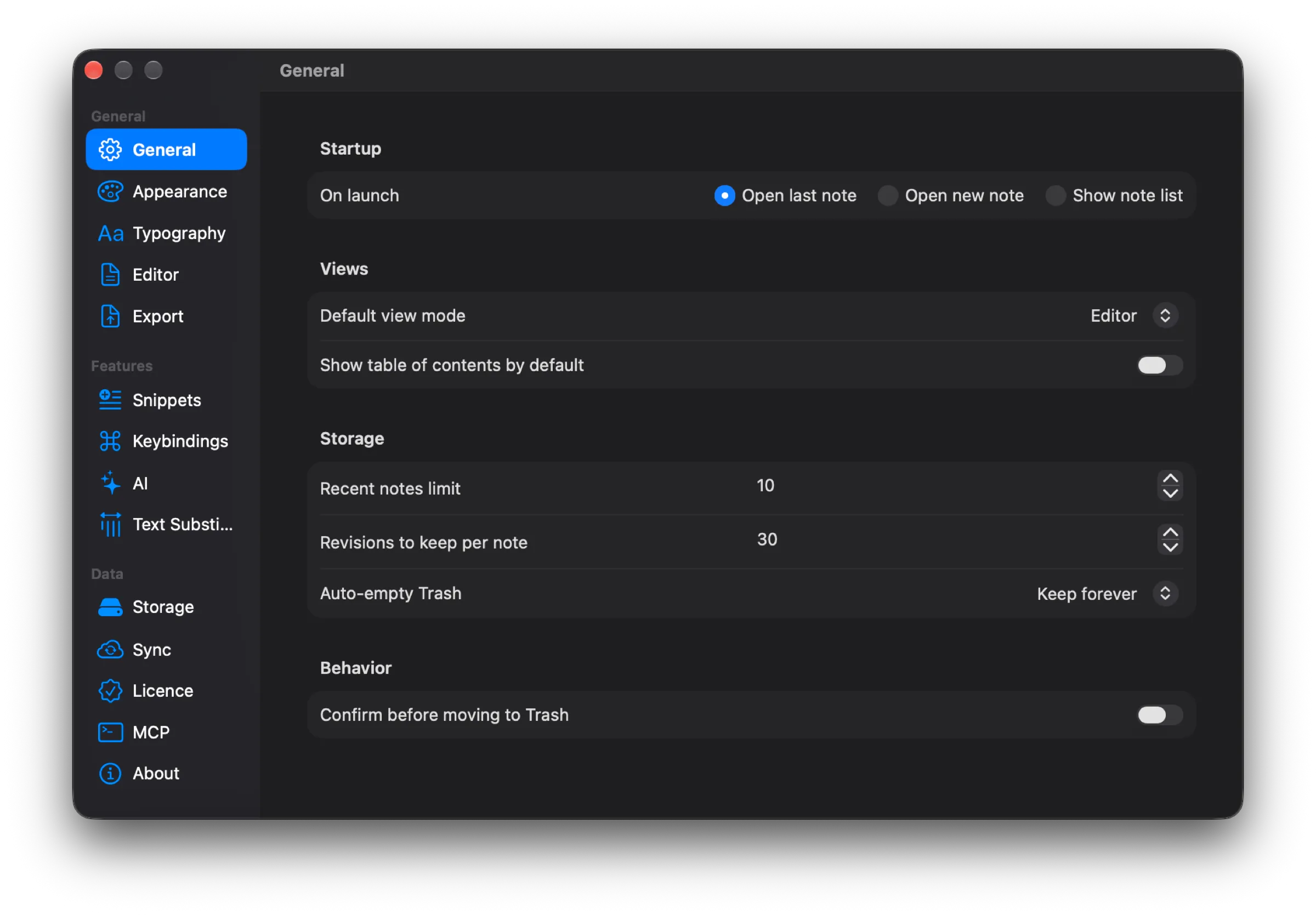 General settings section: startup behavior, default view mode, recent notes limit, 30 revisions per note, and trash auto-cleanup